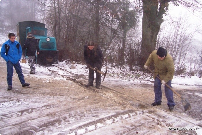 Fotografie Jako vždy nás neminulo čištění přejezdů