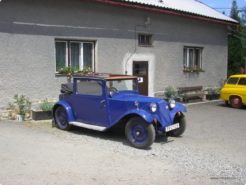 Fotografie Do muzejního areálu přijela řada zajímavých vozidel soukromých sběratelů z&nbsp;Veteran Vehicle Clubu Konice.