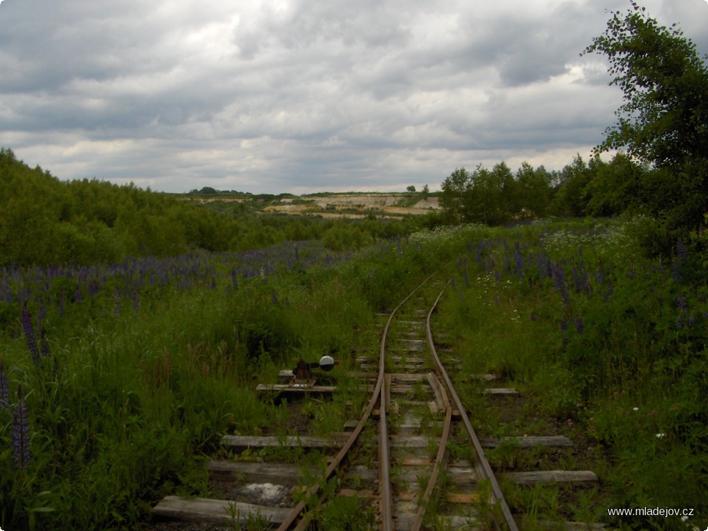 Fotografie A hlavní důl, kde stále probíhá těžba.
