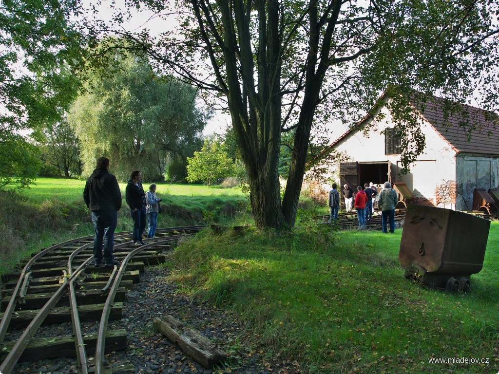 Fotografie Pokračujeme dál, v&nbsp;jedné malé vesničce na hranici s&nbsp;Polskem se nachází naše nejsevernější úzkorozchodná dráha o&nbsp;rozchodu 600 mm.