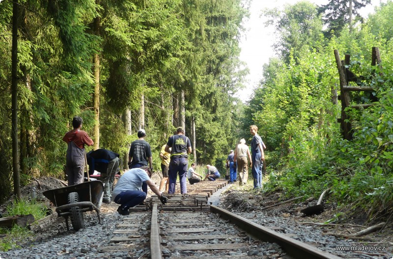 Fotografie Zbývá dodat kolejivo a trať bude brzy hotova.