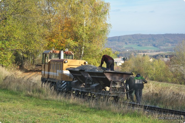 Fotografie Nově opravená parní lokomotiva BS 80 má výrazně vyšší požadavky na kvalitu trati, nechutnají jí „klopené oblouky“ (chcete-li - oblouky s&nbsp;přebytkem převýšení).