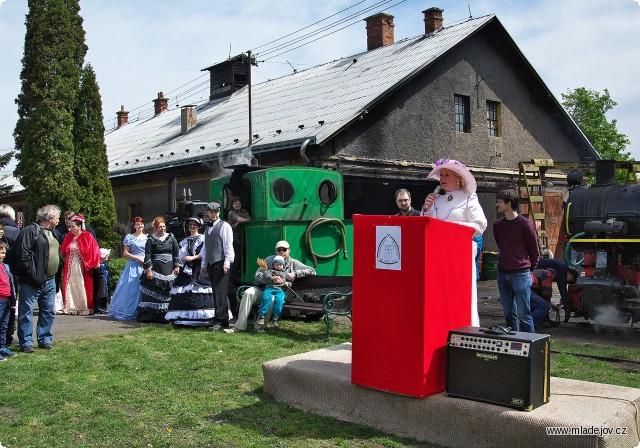 Fotografie Poté je veřejnosti představena nová část expozic a služeb v&nbsp;Mladějově.