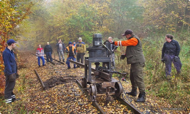 Fotografie Díky ohýbačce mu opět navrátíme požadovaný tvar.