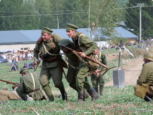 Fotografie Sice jsou nějaké ztráty, ale radost z&nbsp;udolání nepřítele se nedá schovat.