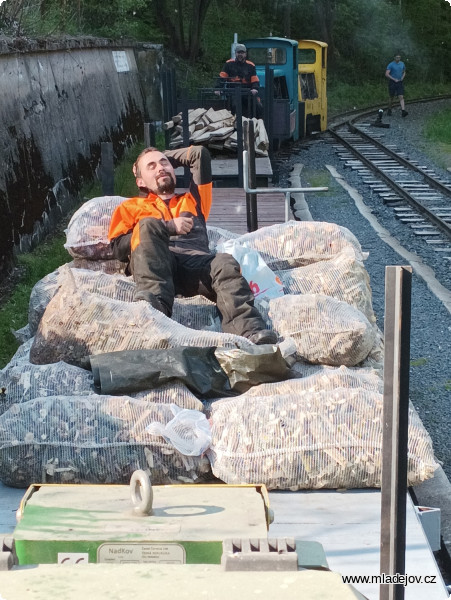 Fotografie Po ukončení prací spojíme všechny tři vlaky a vyrážíme směr Mladějov na Moravě.